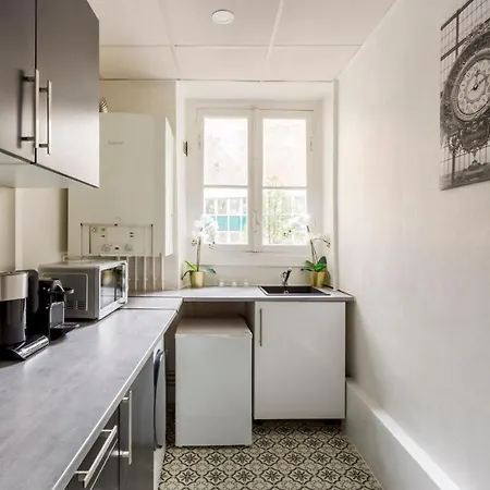Cozy 3 Bedrooms Apartment - Arc De Triomphe * Paris