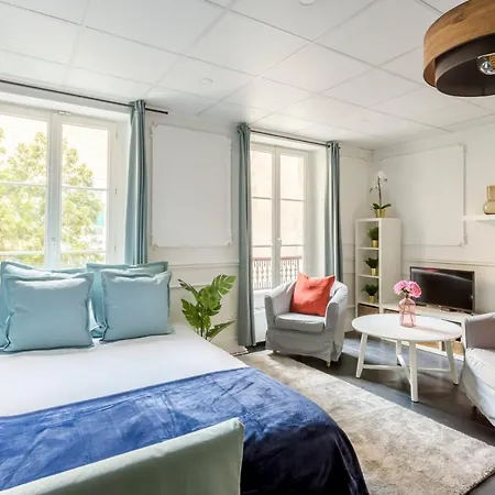 Daire Cozy 3 Bedrooms Apartment - Arc De Triomphe *