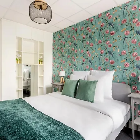Daire Cozy 3 Bedrooms Apartment - Arc De Triomphe Paris