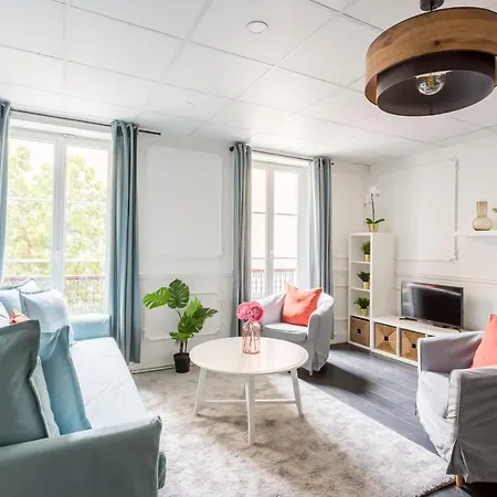 Daire Cozy 3 Bedrooms Apartment - Arc De Triomphe
